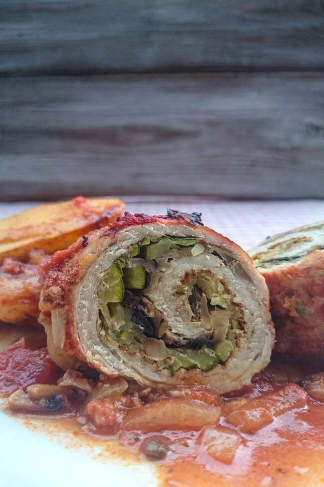 mediterrane putenroulade mit tomatengemüse sauce lowcarb einfach schnell