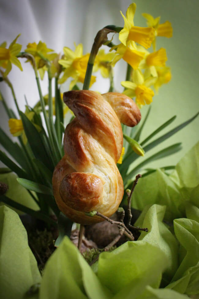 hefe gebäck ostern häschen hasen hefehasen