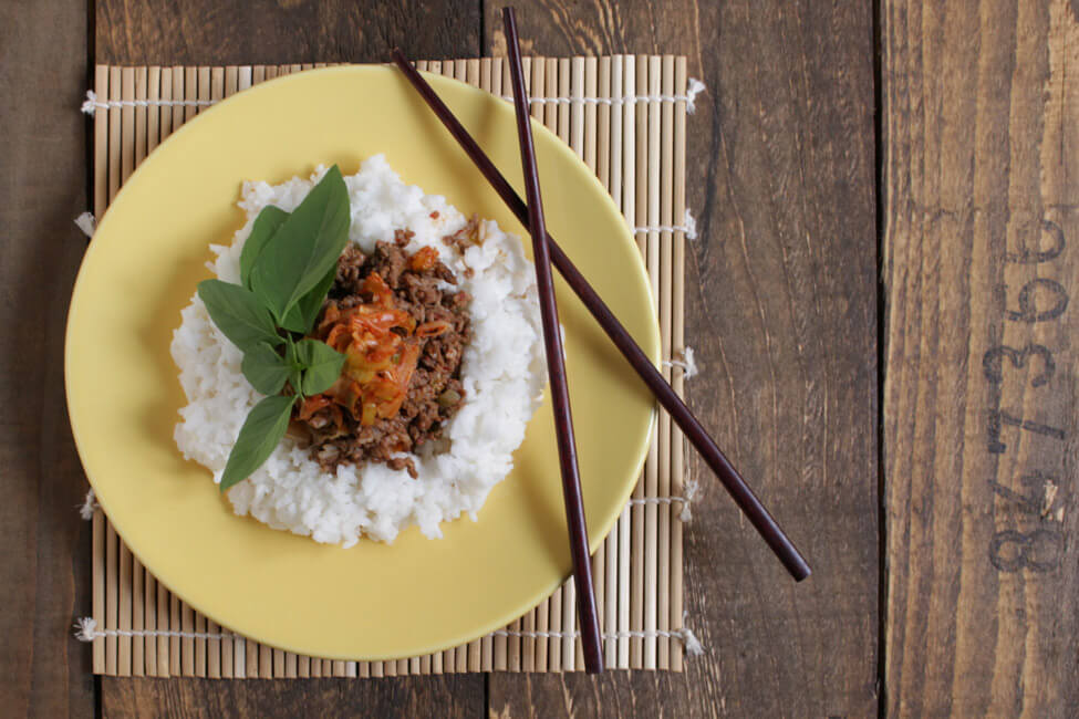 hackfleisch kimchi pfanne mit reis asia