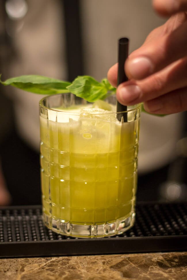White Basil Cocktails mixen beim Bloggertreffen in Marburg