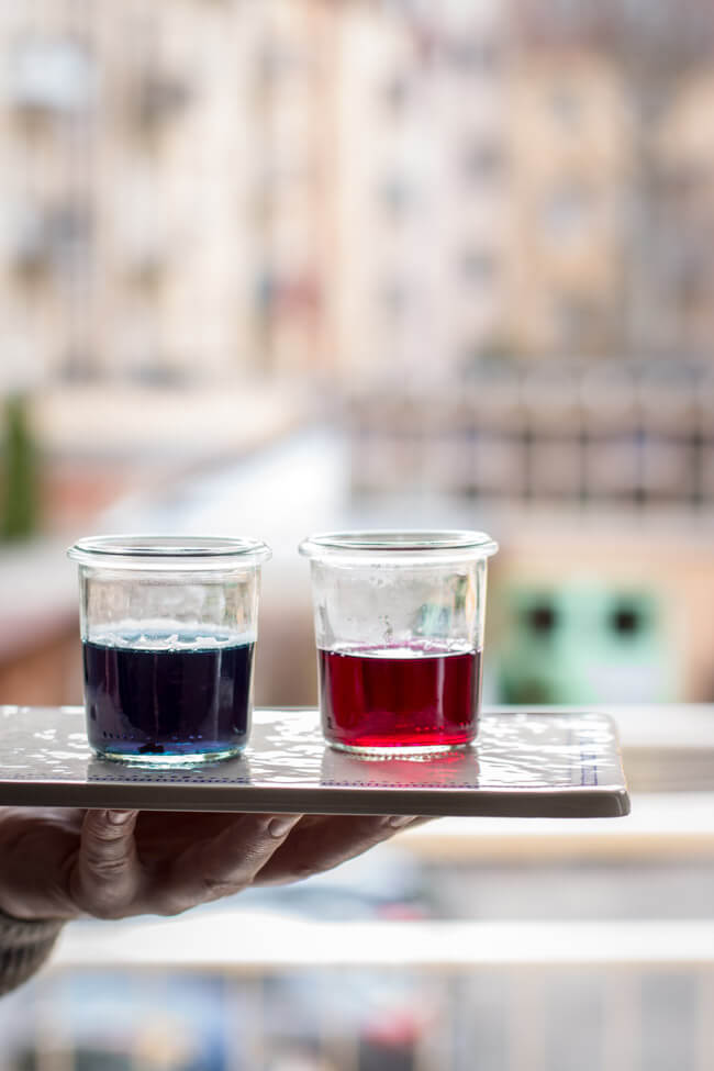 ostereier natürlich färben rotkohl blau essig natron bio ökologisch nachhaltig marmoriert