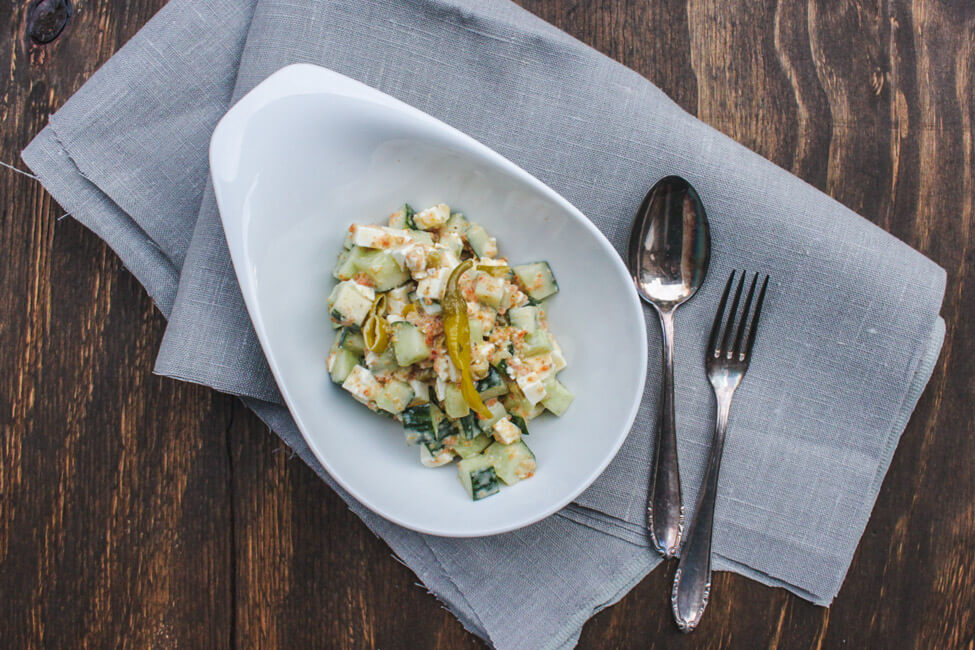 gurkensalat mit feta und pepperoni scharf leicht schnell paprika dressing