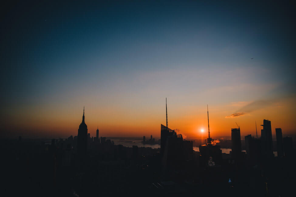 Top of the Rock Sunset Empire State Building New York City NYC Skyline Sonnenuntergang