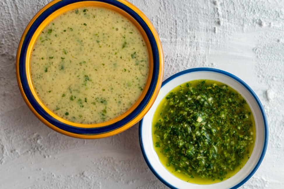 HIlbeh und Zhug - Dips aus Kräutern und Bockshornklee.
