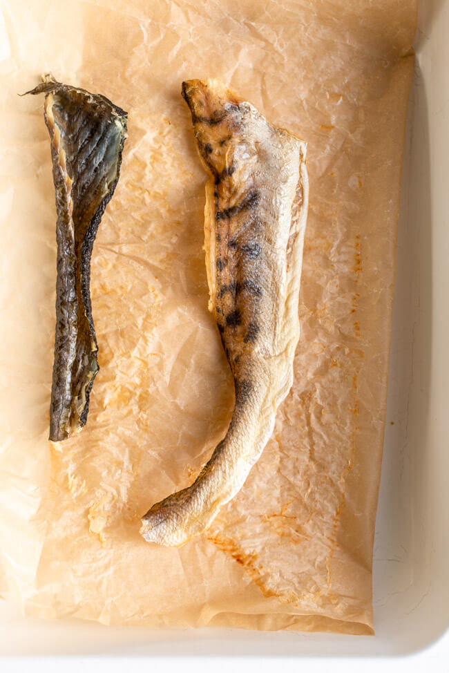 Getrocknete Fischhaut.