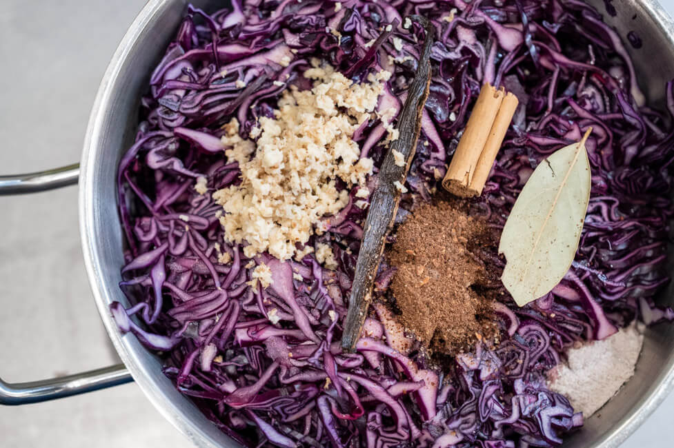 Rotkohl mit Gewürzen