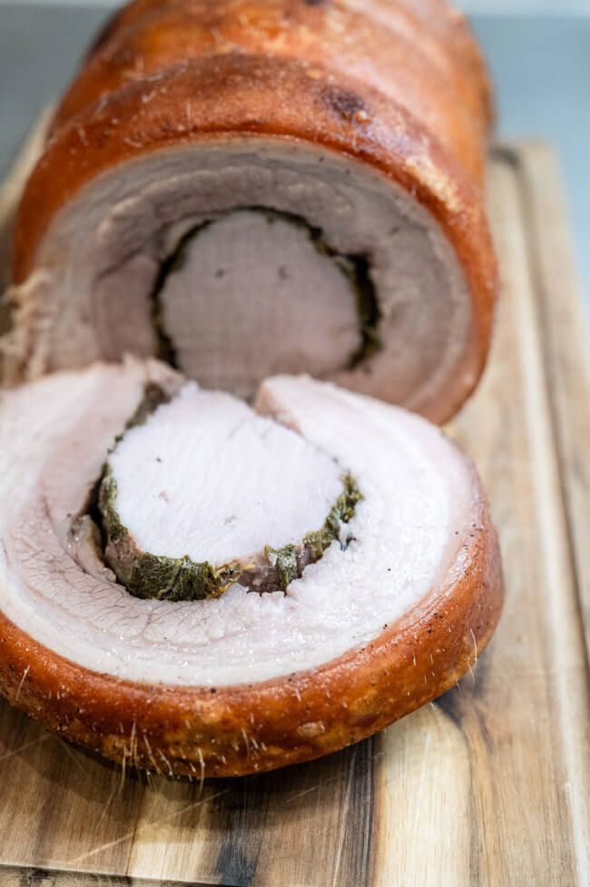 Aufgeschnittene Porchetta