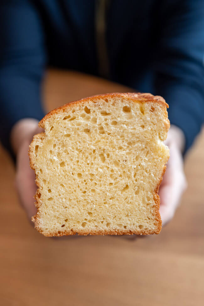 Gebackenes Butterbrioche