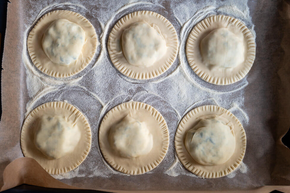 Ravioli auf Backblech mit Semola