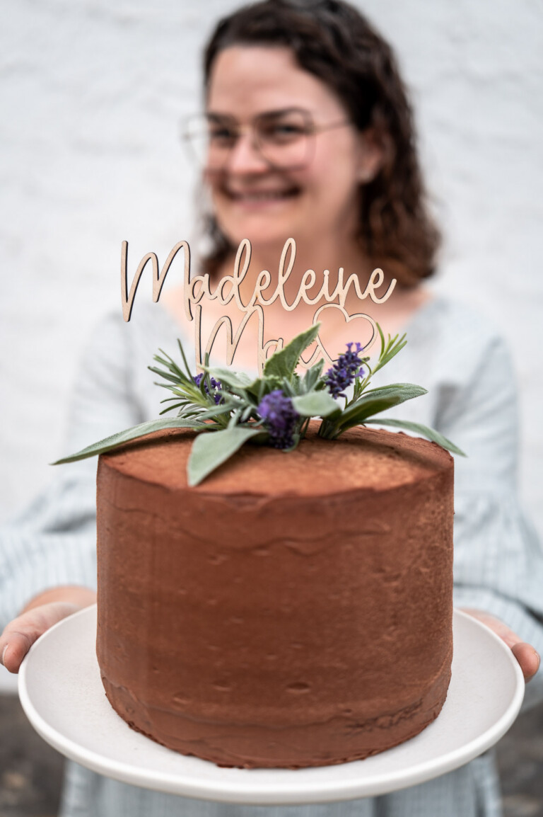 Schokoladen-Zwetschgen-Hochzeitstorte